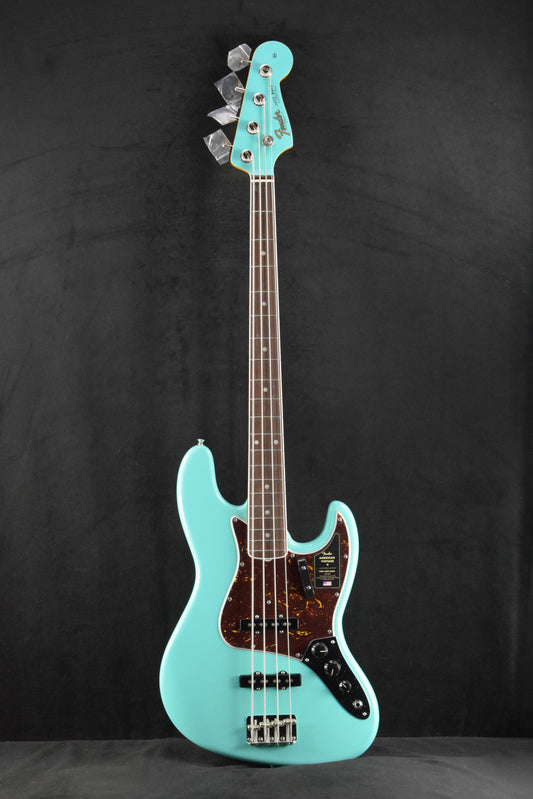 Fender American Vintage II 1966 Jazz Bass Rosewood Fingerboard Sea Foam Green