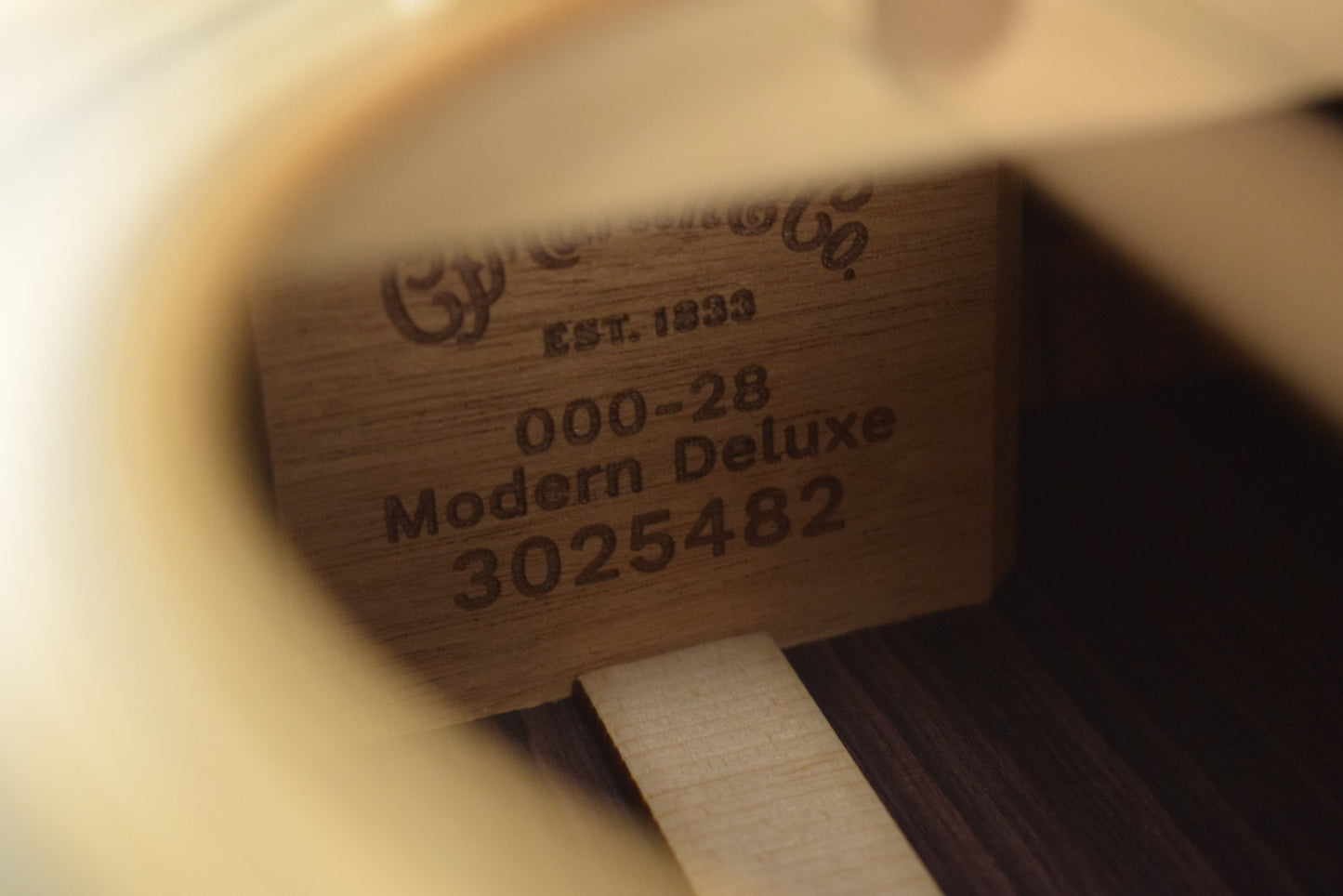 Martin 000-28 Modern Deluxe