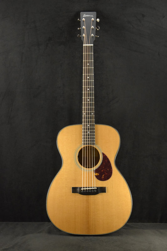 Eastman E3OM-DLX Acoustic Electric Orchestra Model Natural Truetone Gloss