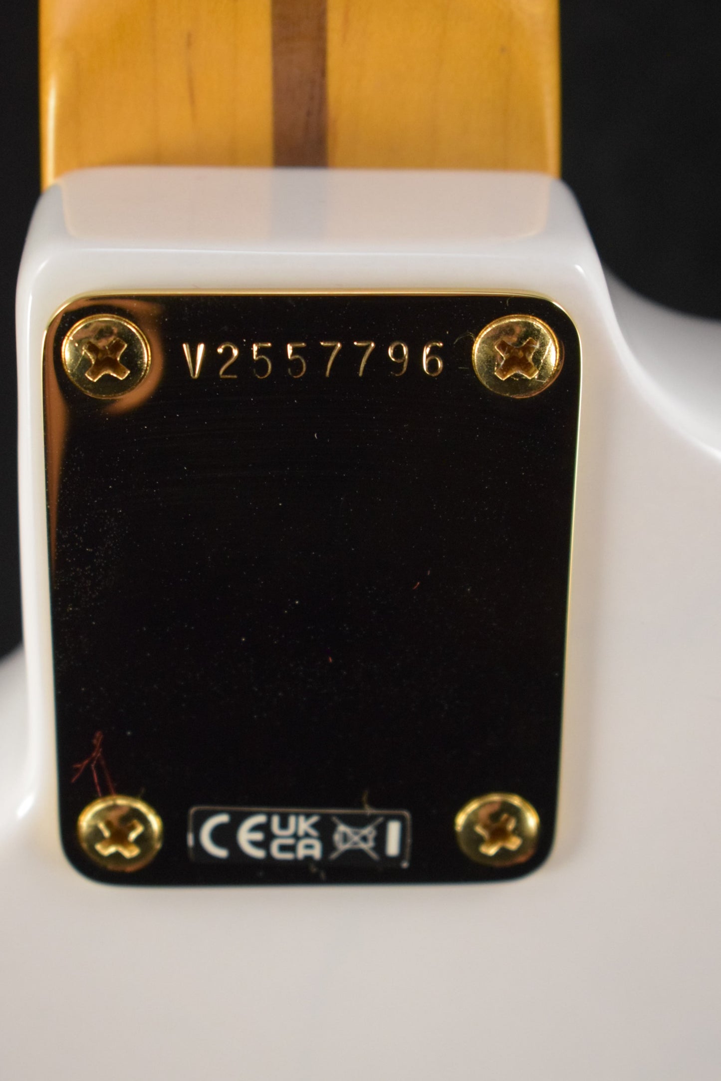 Fender Limited Edition American Vintage II 1957 Stratocaster Flame Maple Fingerboard White Blonde