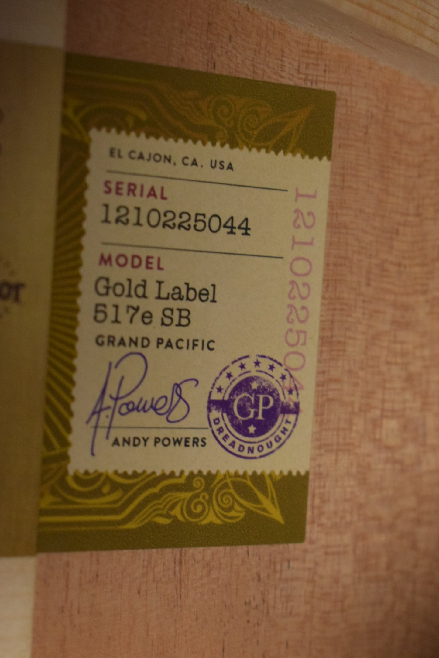 Taylor Gold Label 517e SB Sunburst w/ Firestripe Pickguard