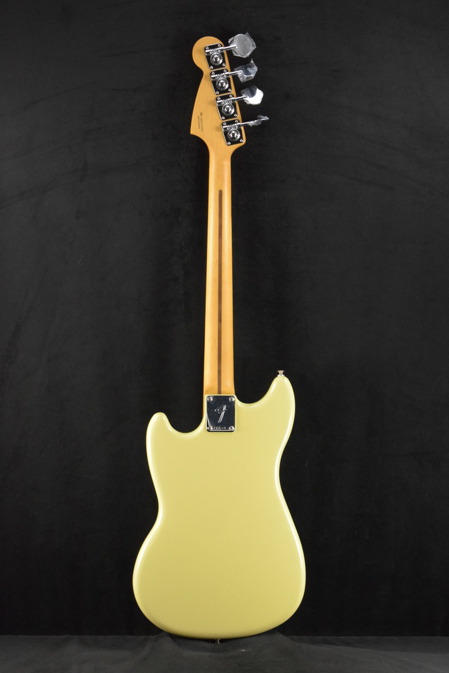 Fender Player II Mustang Bass PJ Hialeah Yellow Rosewood Fingerboard