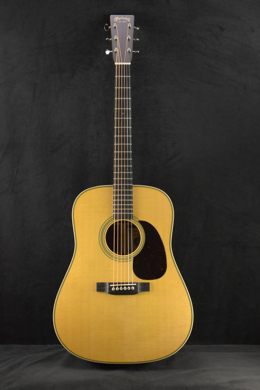 Martin D-28 Billy Strings Natural