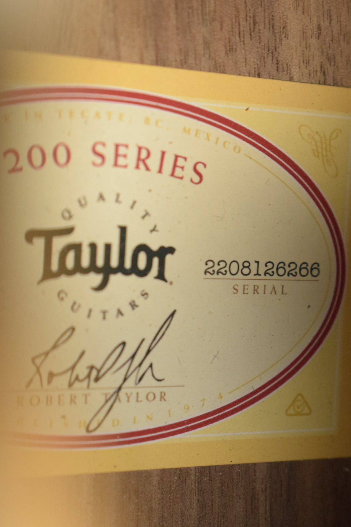 Taylor 214ce-N Nylon-String Natural