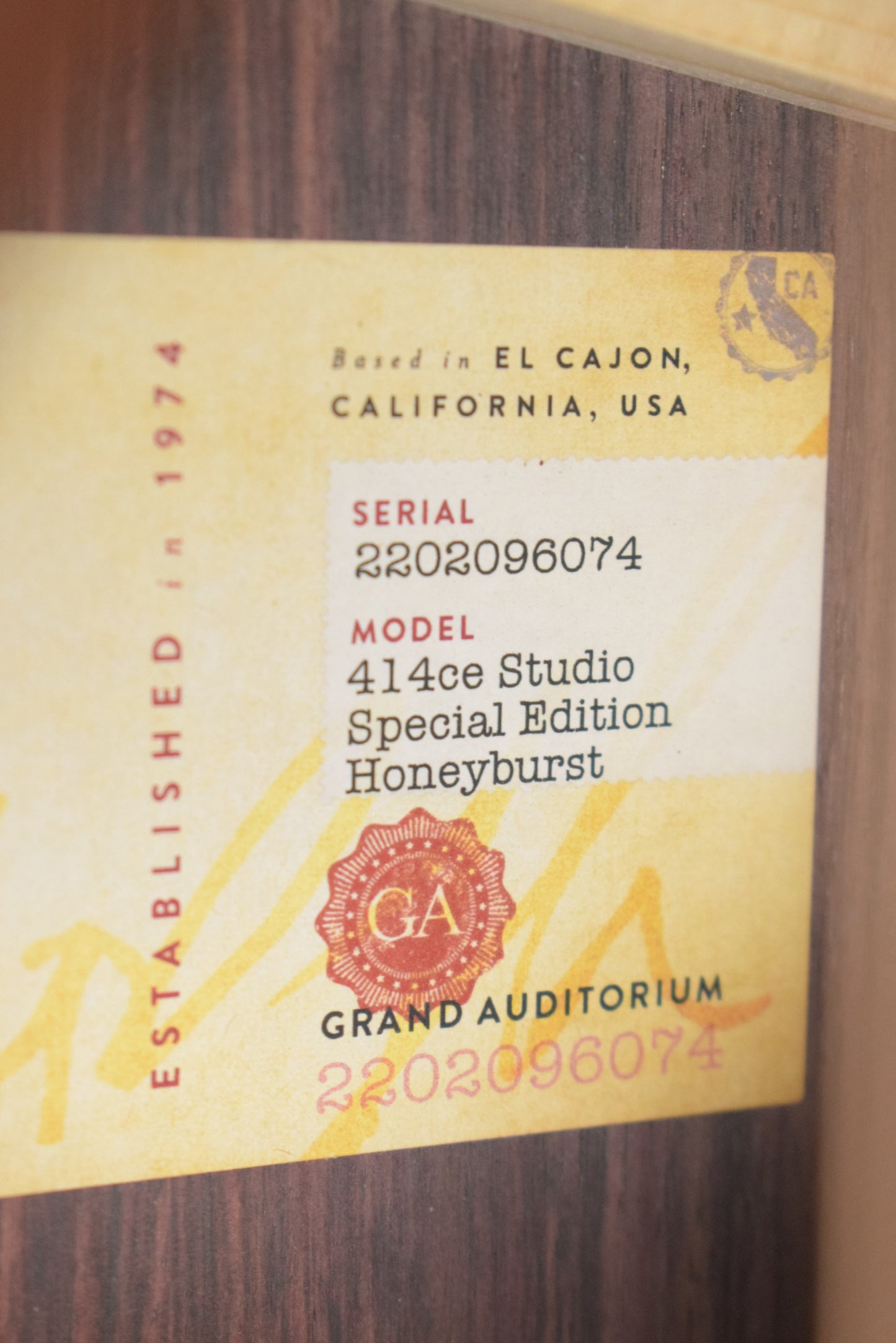 Taylor 414ce Studio Special Edition Honeyburst