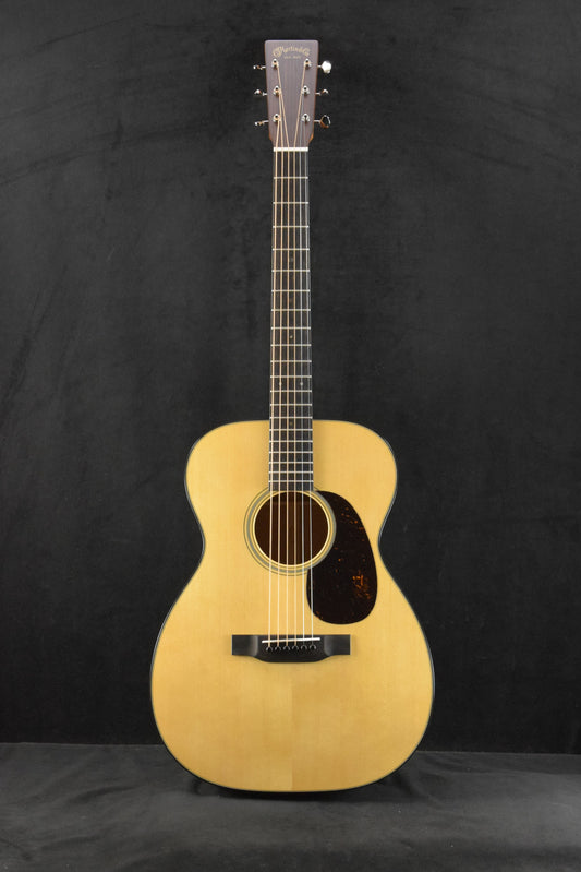 Martin 00-18 Natural