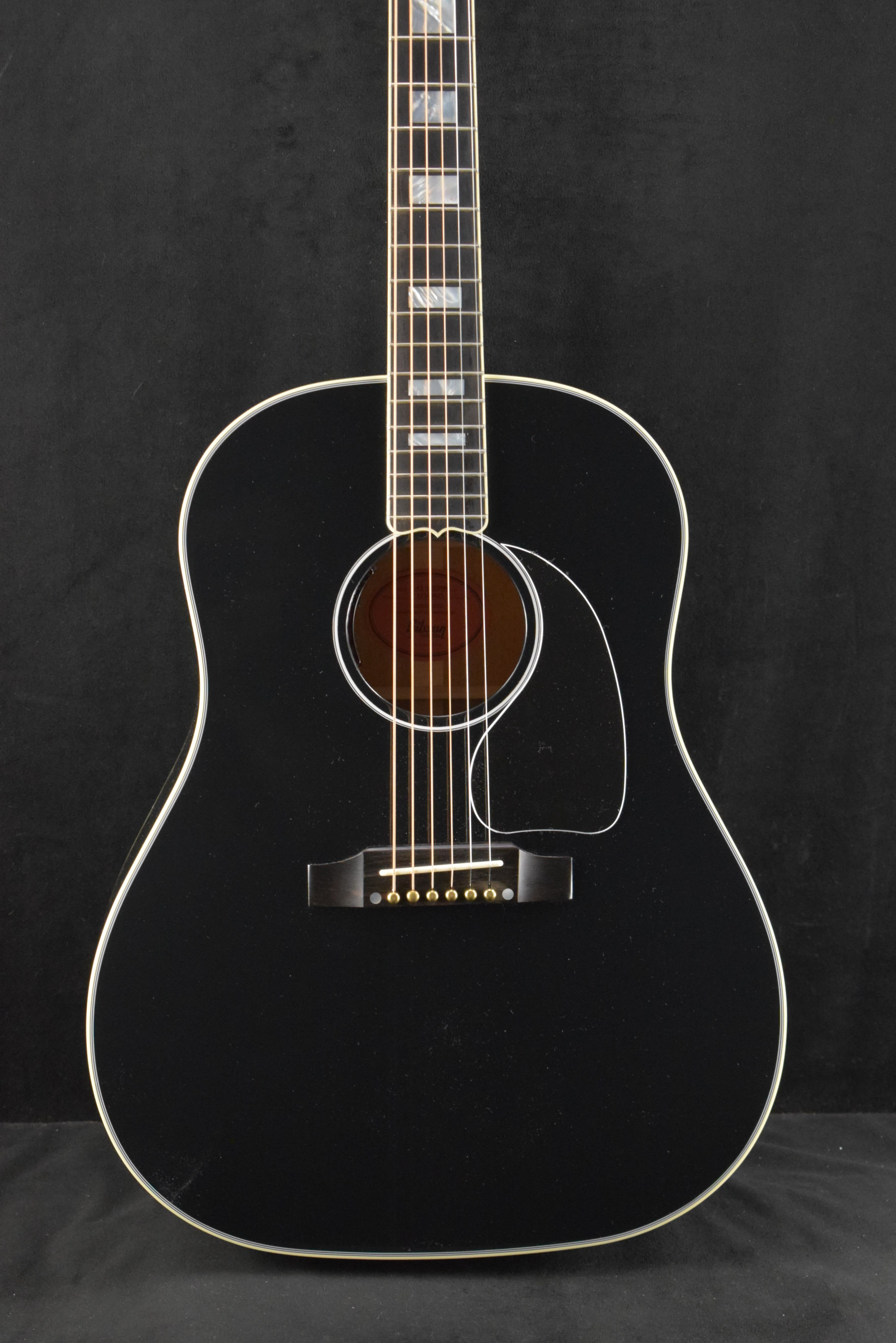 Gibson Custom Shop J-45 Custom Ebony – Fuller's Guitar