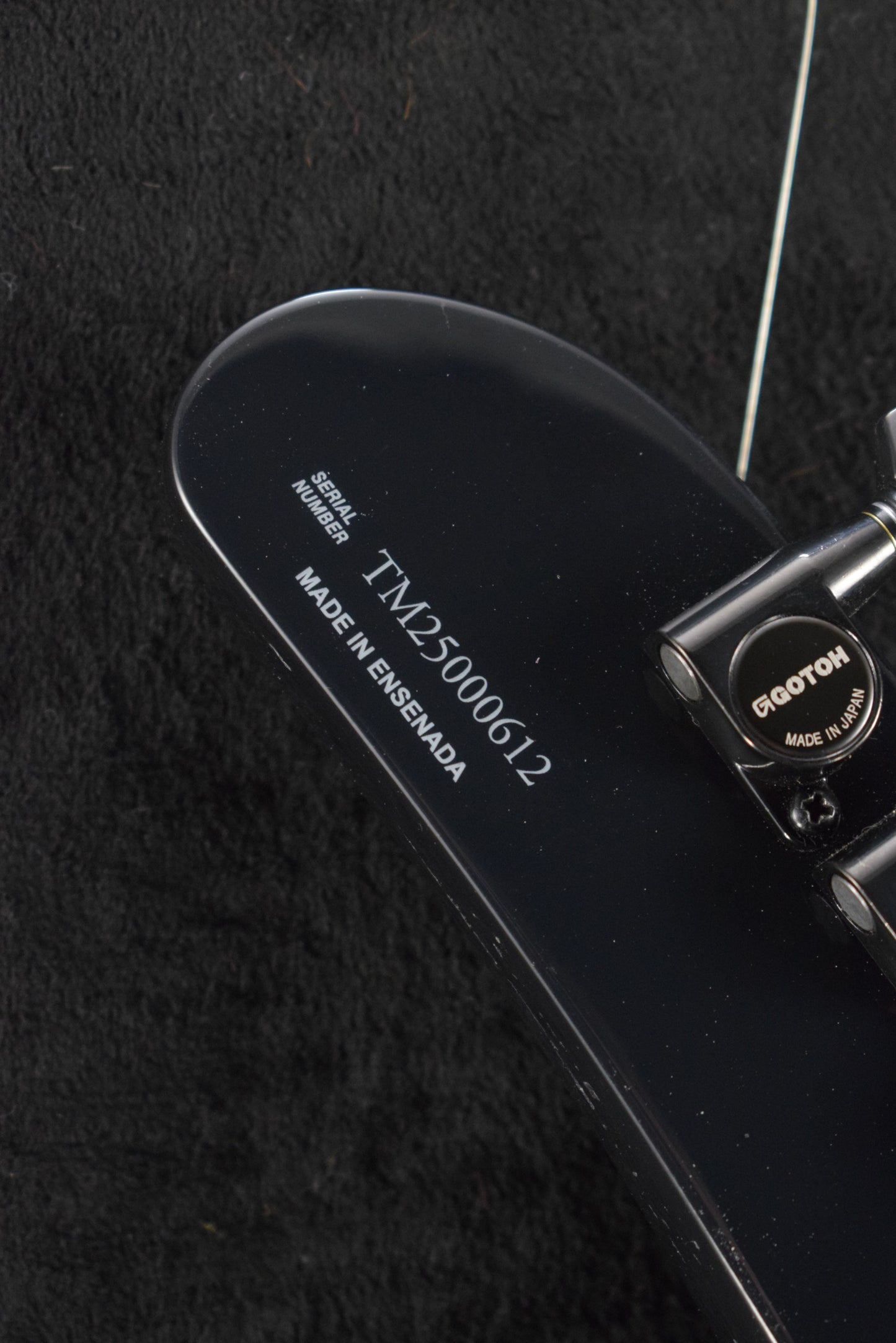 Fender Presents: Tom Morello "Arm The Homeless" Rosewood Fingerboard Blue Ice Metallic