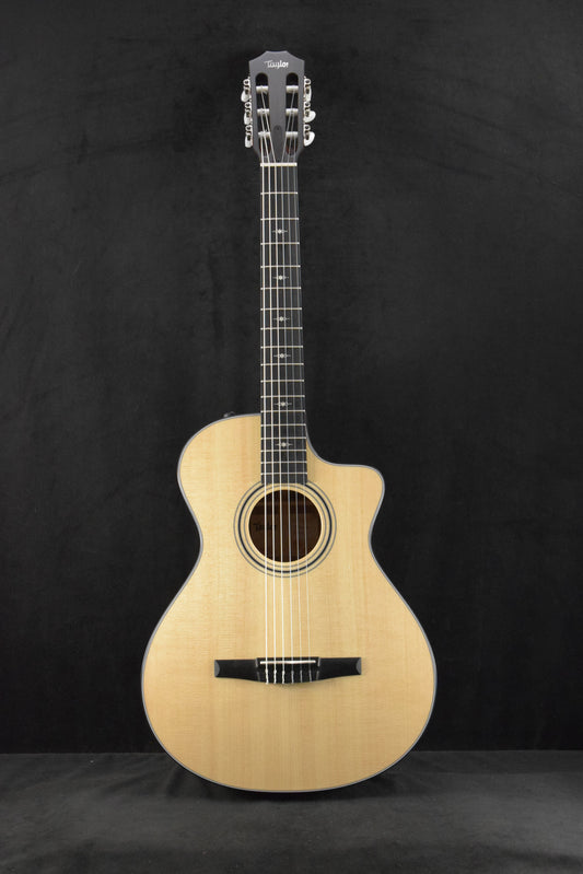 Taylor 312ce-N Nylon-String 12-Fret Natural