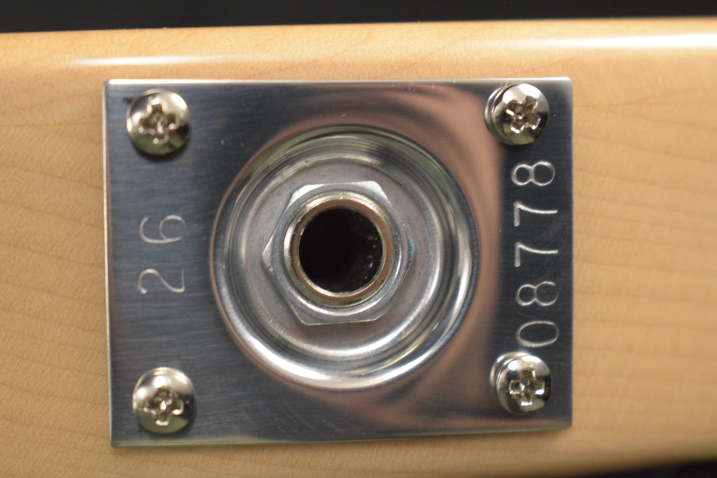 Rickenbacker 330 6-String Mapleglo