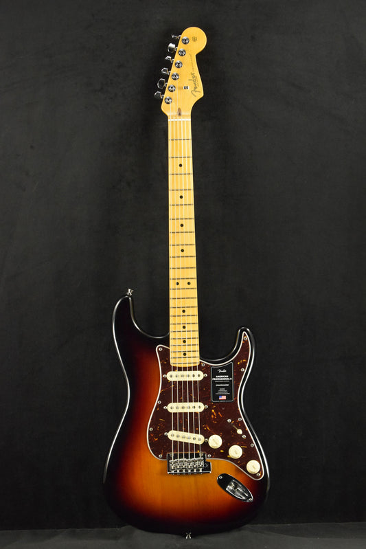 Fender American Professional II Stratocaster 3-Color Sunburst Maple Fingerboard