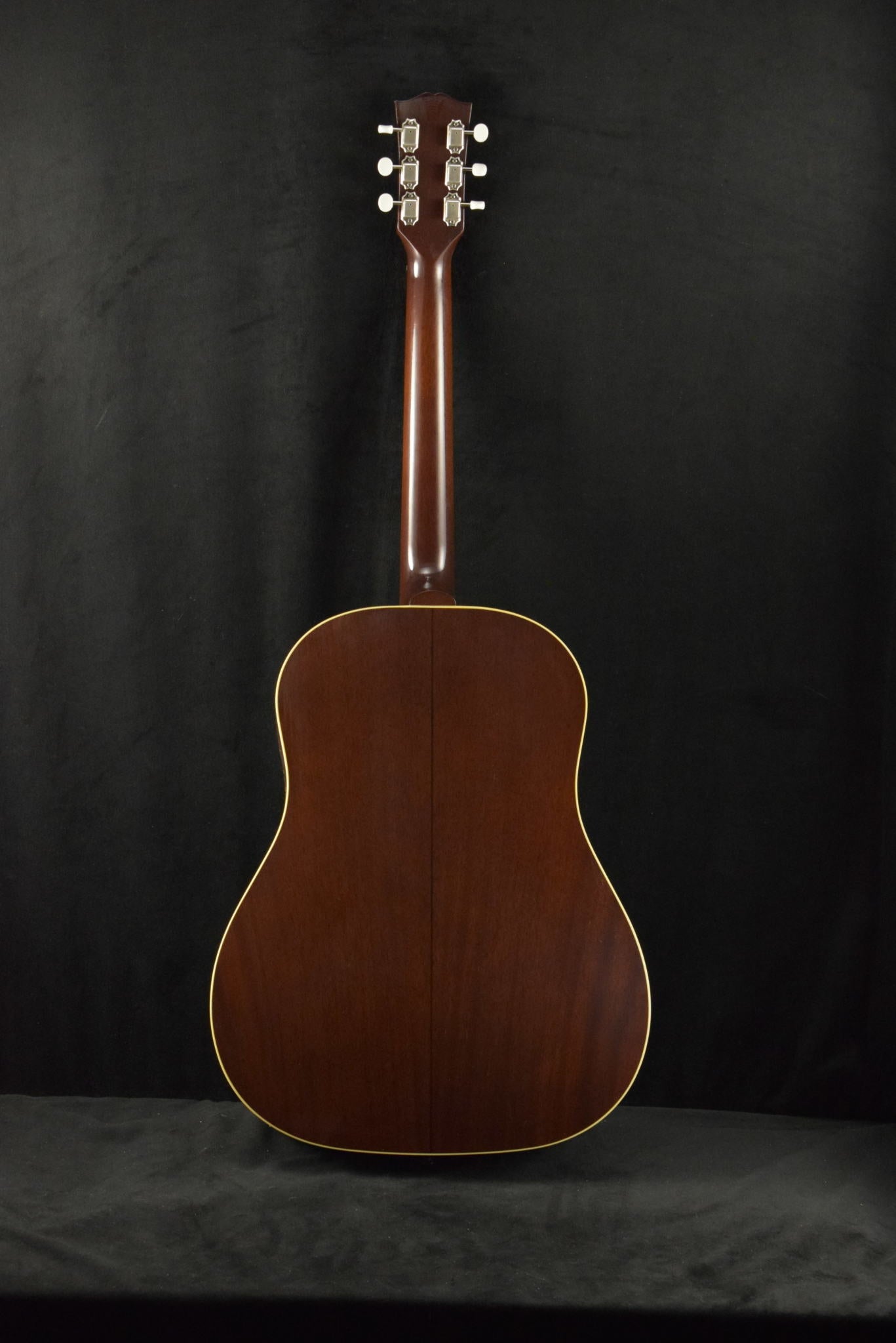Gibson Custom Shop Fuller's Exclusive Early 40's J-45 Historic Legend Vintage Sunburst