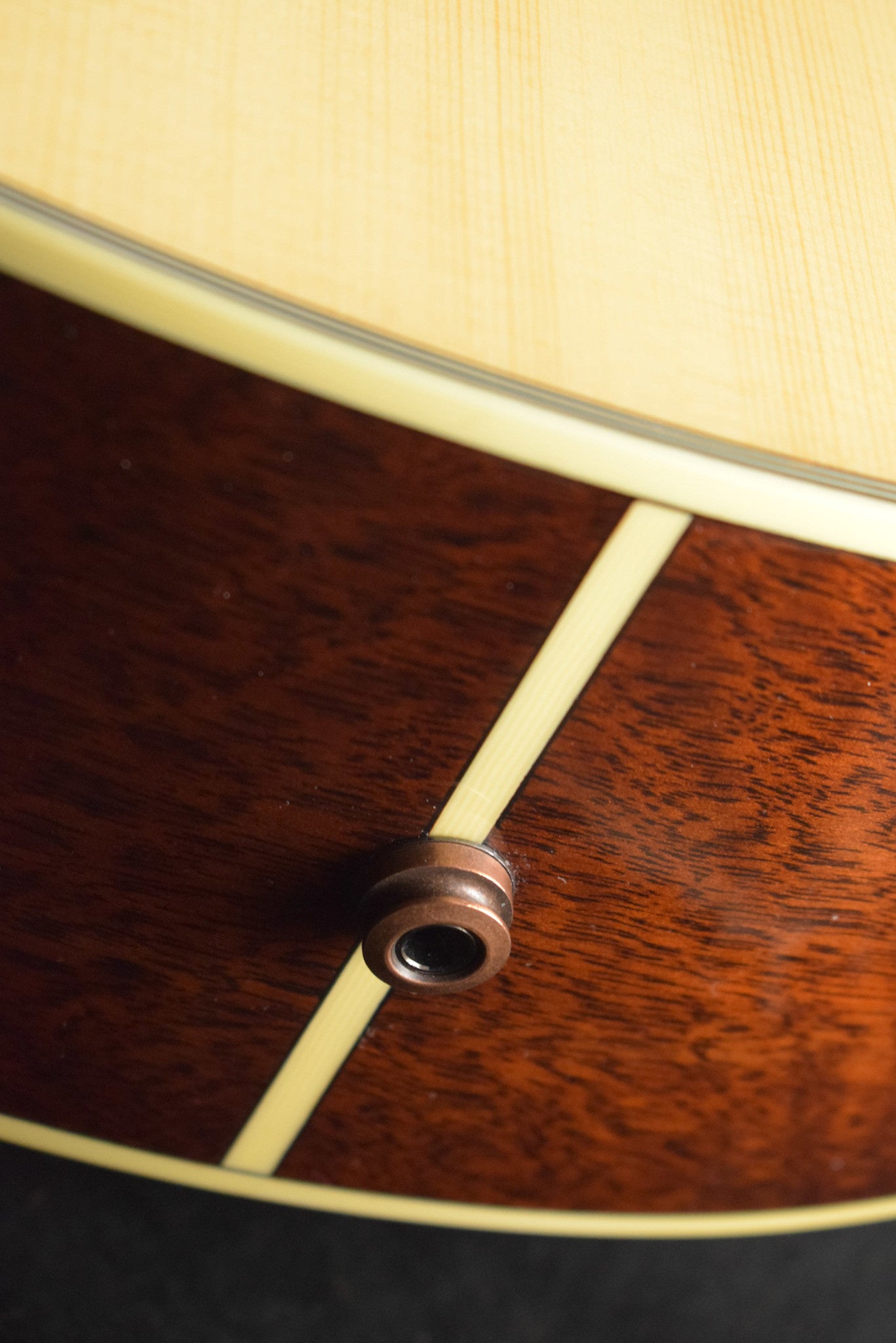 Eastman AC330E-12 12-String Jumbo Natural Truetone Gloss