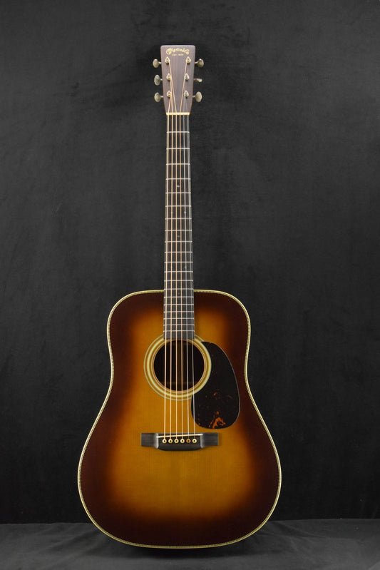 Martin Custom Shop D-28 Authentic 1937 Stage 1 Aging Ambertone