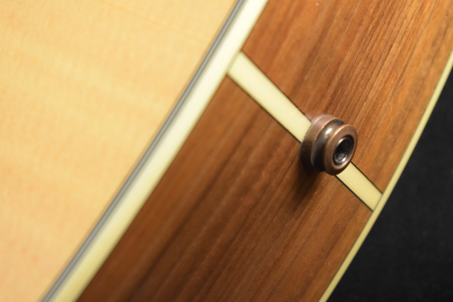 Eastman AC422CE-LTD-KOA Acoustic-Electric Grand Auditorium Natural Truetone Gloss