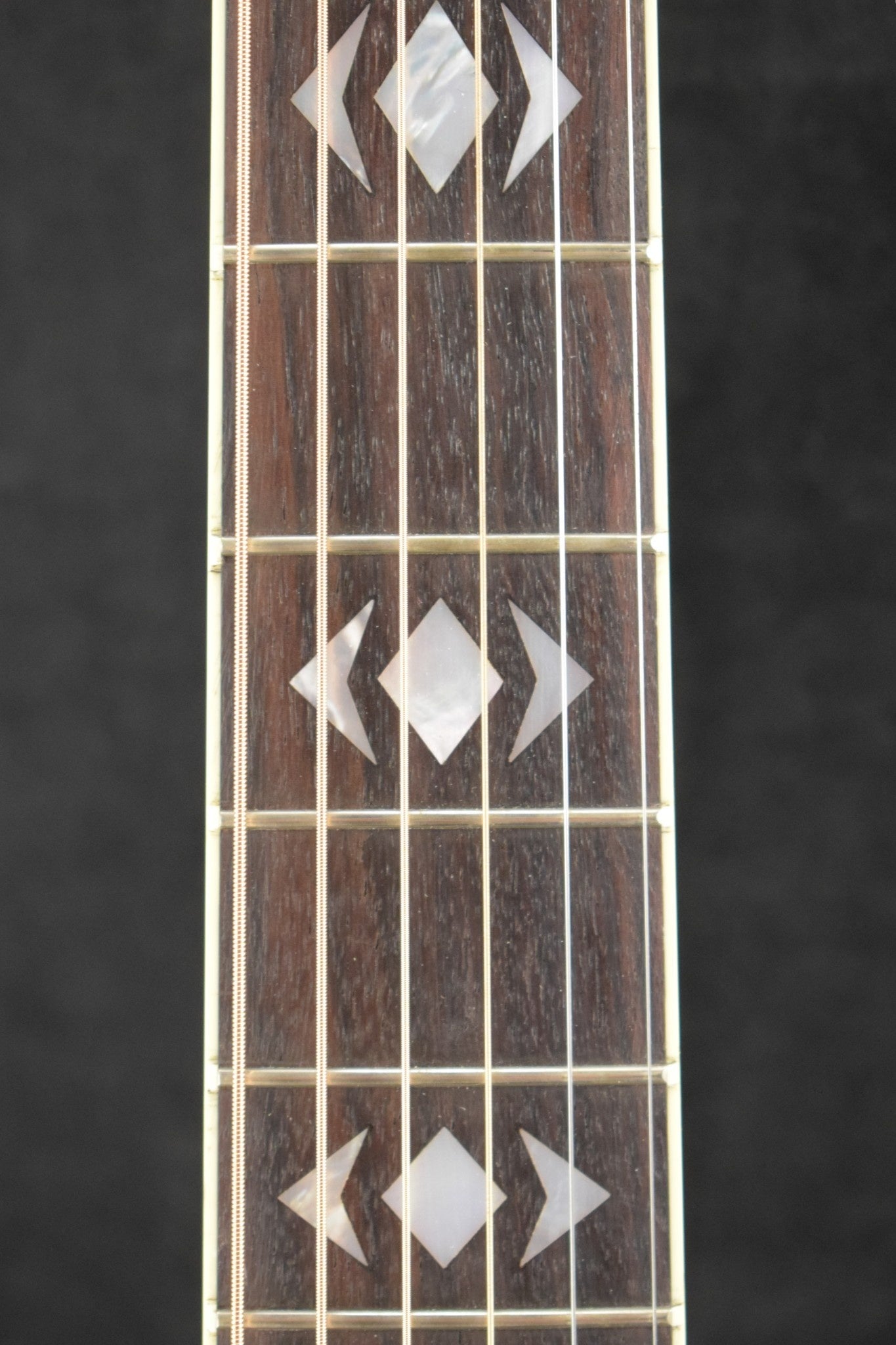 Gibson Custom Shop Advanced Jumbo Adirondack Red Spruce Top Vintage Sunburst Fuller's Exclusive