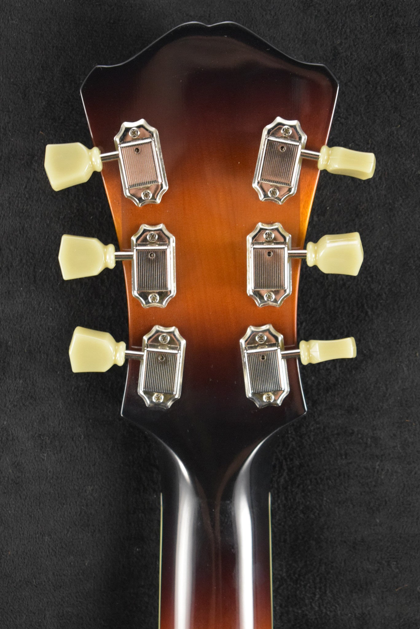 Eastman AR372CE-SB Kent Armstrong HPAG-1 Pickups Archtop Sunburst Truetone Gloss