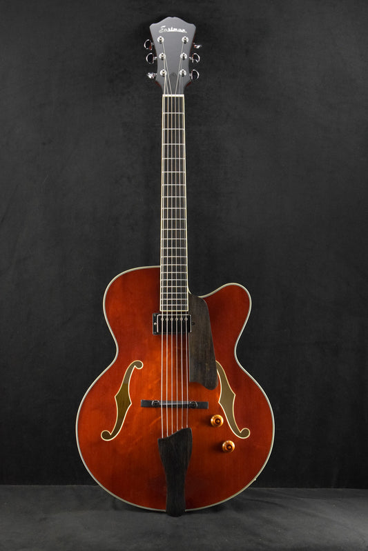 Eastman AR503CE-SB Seymour Duncan Pickups 16" Archtop Sunburst Truetone Gloss