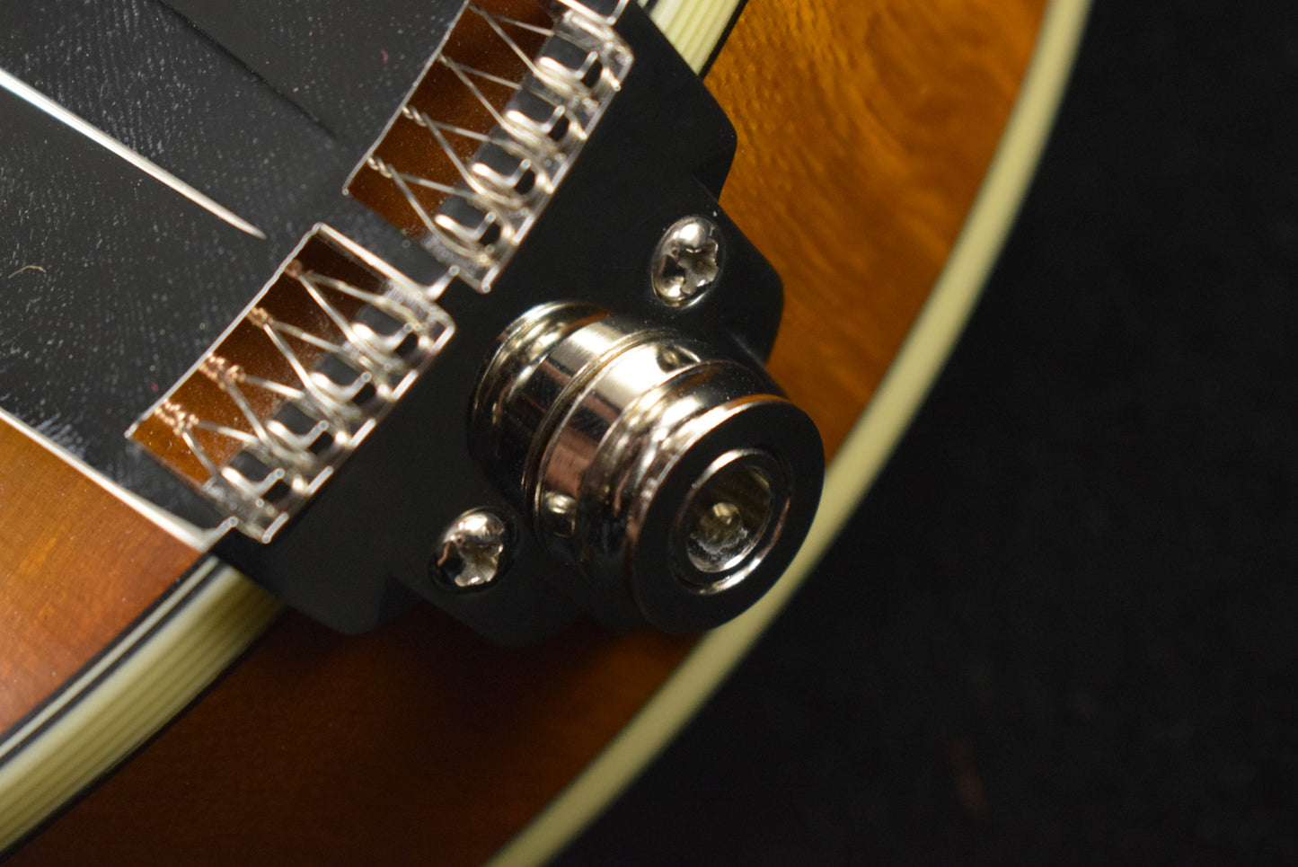 Eastman MD615-GB F-Style F-Hole Electric Mandolin Goldburst Gloss