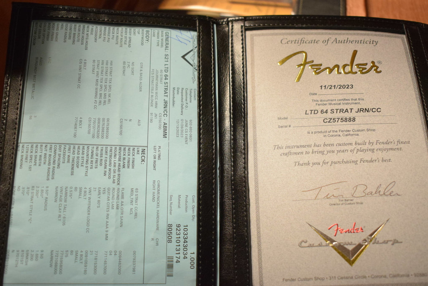 Fender Limited Edition '64 Stratocaster Journeyman Relic - Aged Burgundy Mist Metallic