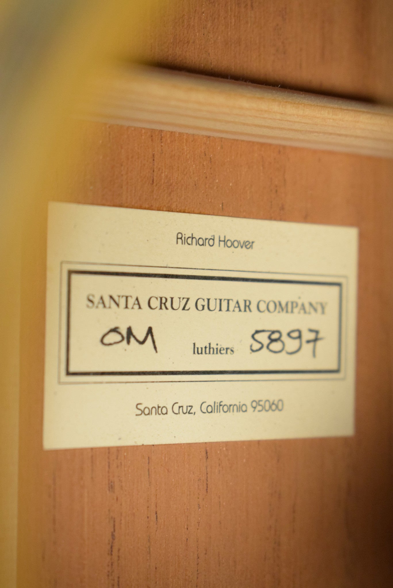 Santa Cruz Custom OM Orchestra Model Adirondack Spruce Top Natural