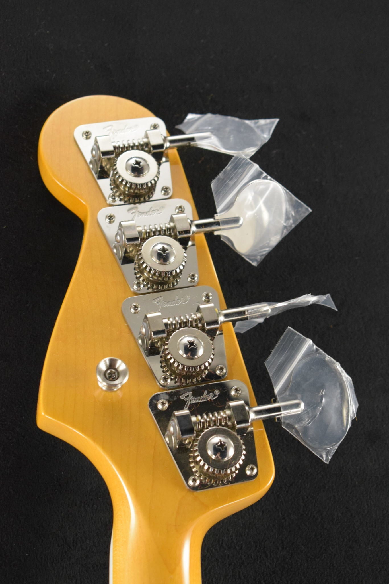 Fender American Vintage II 1966 Jazz Bass Olympic White Rosewood Fingerboard