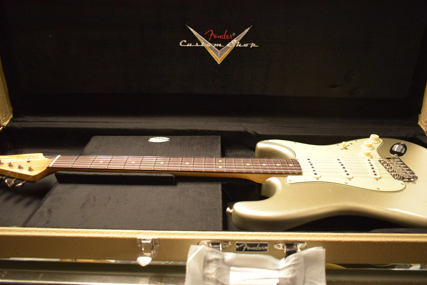 Fender '64 Stratocaster Journeyman Relic w/Closet Classic Hardware Aged Inca Silver
