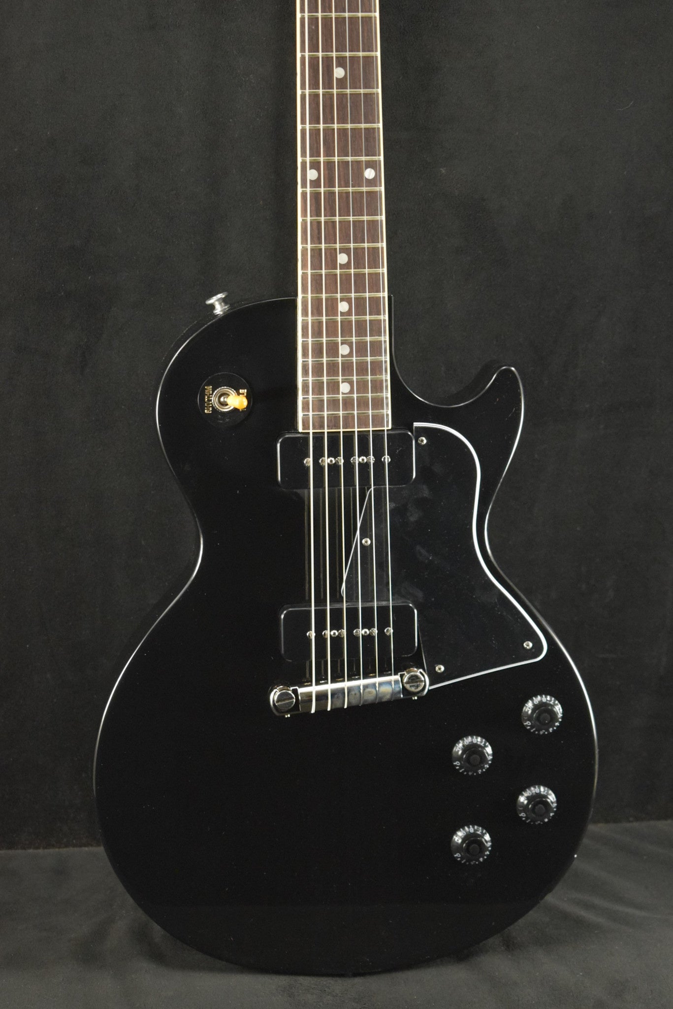 Gibson Les Paul Special Ebony – Fuller's Guitar
