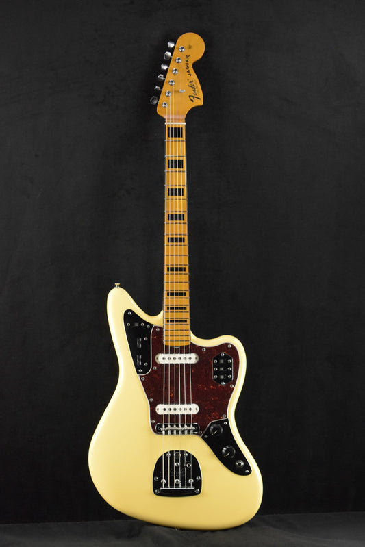 Fender Vintera II '70s Jaguar Vintage White Maple Fingerboard