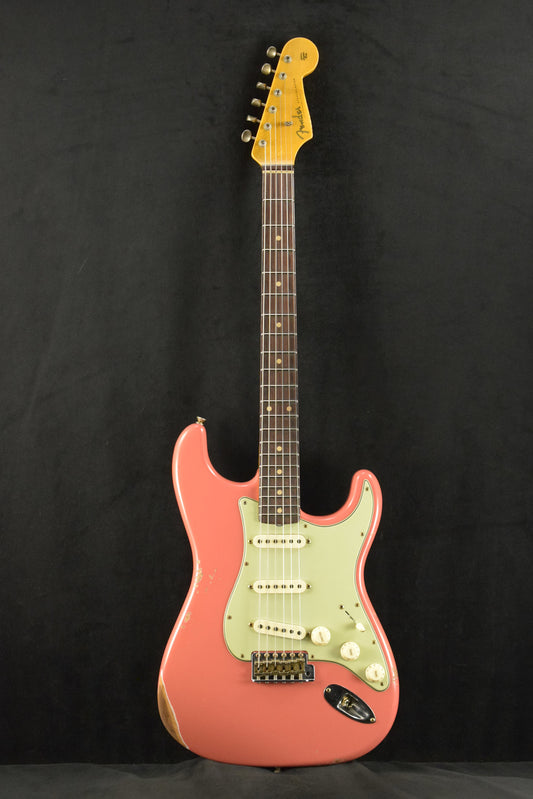 Fender Limited Edition '60 Stratocaster Relic - Faded Aged Tahitian Coral 3A Rosewood Fingerboard