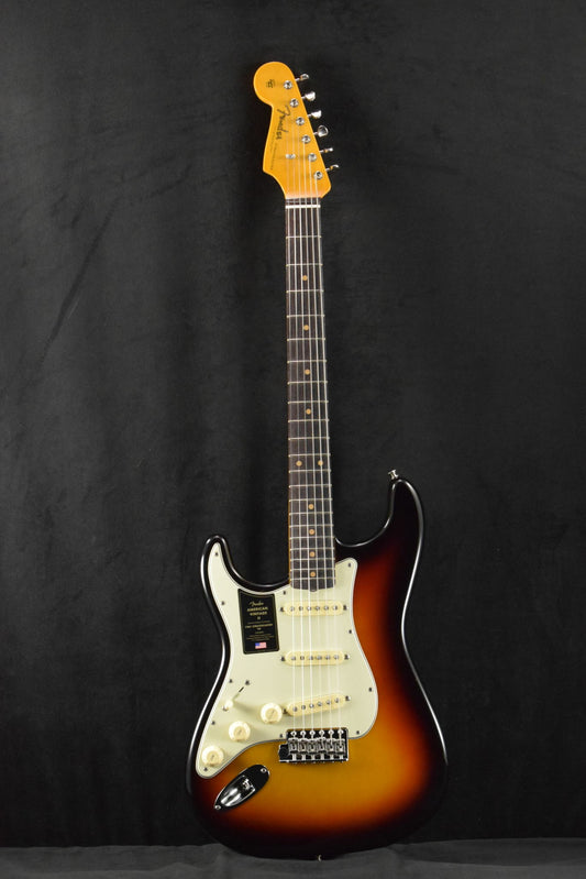 Fender American Vintage II 1961 Stratocaster Left-Hand 3-Color Sunburst Rosewood Fingerboard