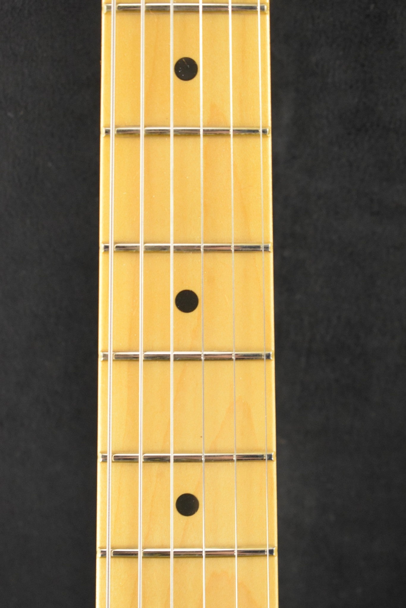 Fender American Vintage II 1975 Telecaster Deluxe Maple Fingerboard Black