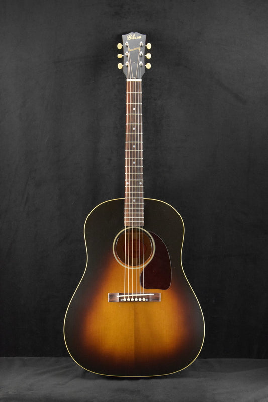 Gibson Custom Shop 1942 Banner J-45 Vintage Sunburst