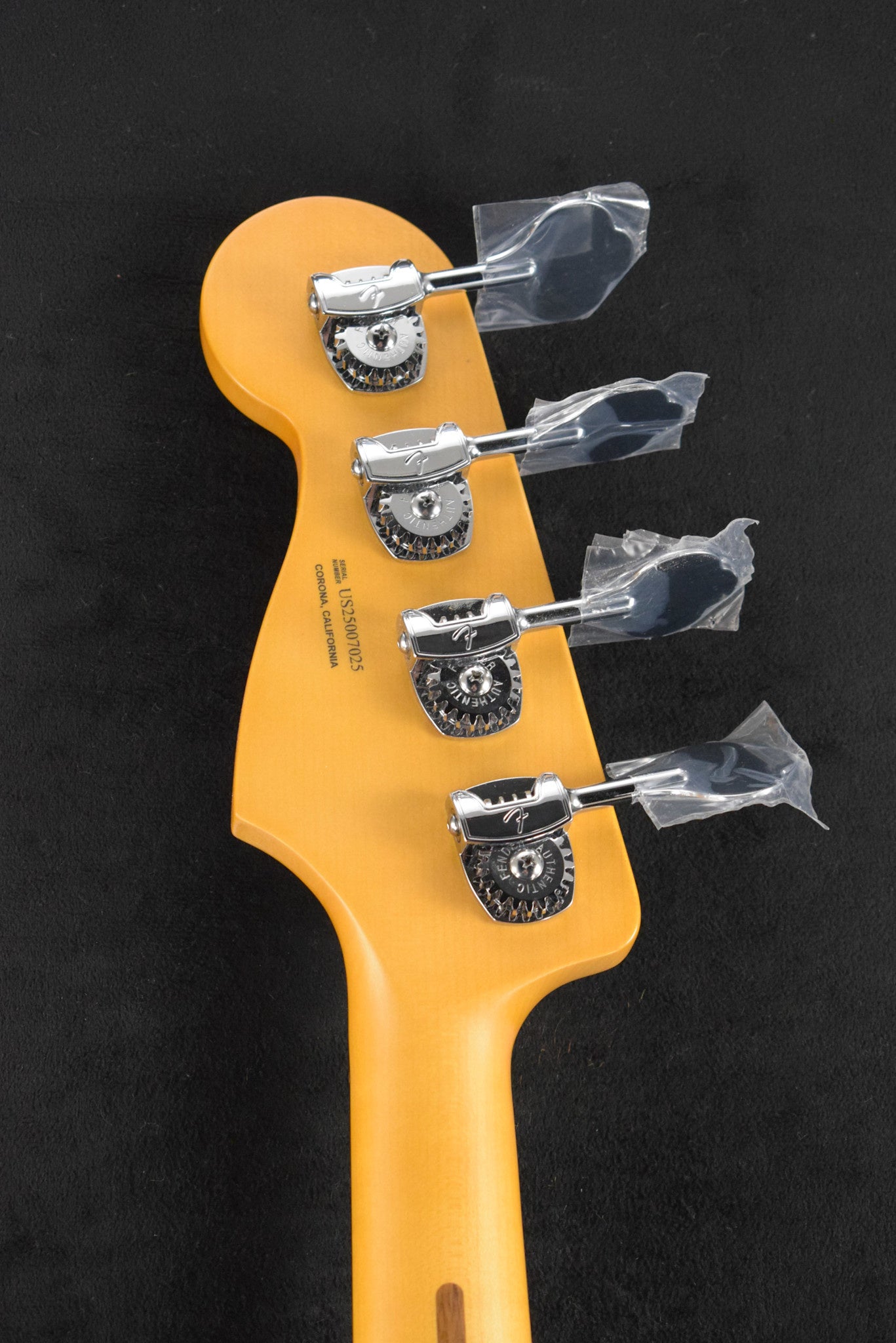 Fender American Ultra II Jazz Bass Texas Tea Ebony Fingerboard