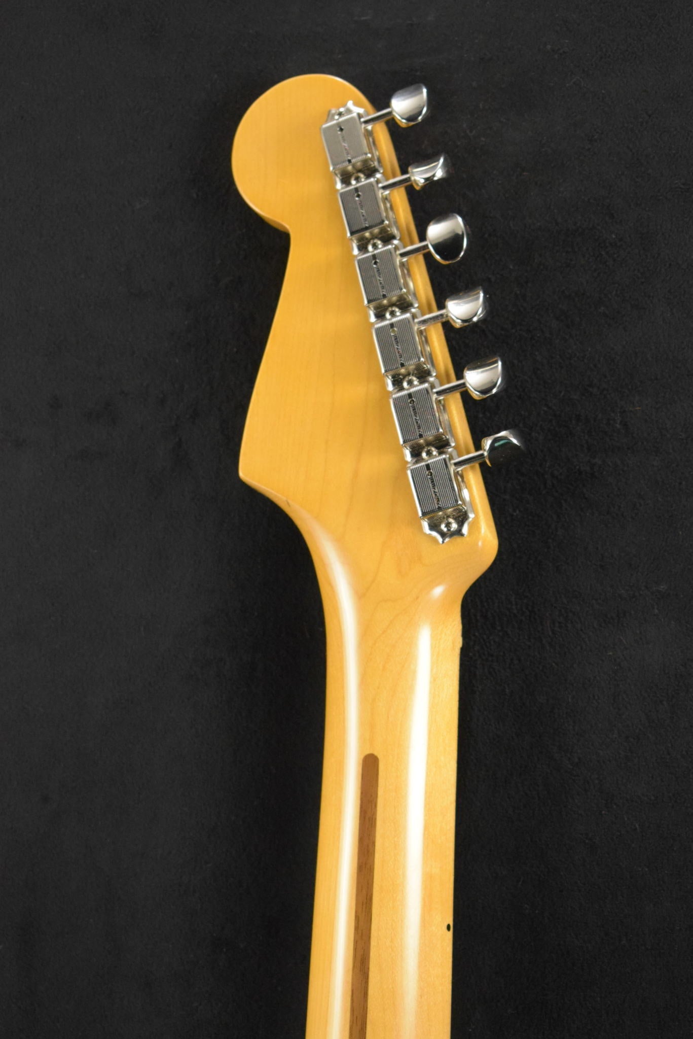 Fender American Vintage II 1957 Stratocaster Sea Foam Green Maple Fingerboard