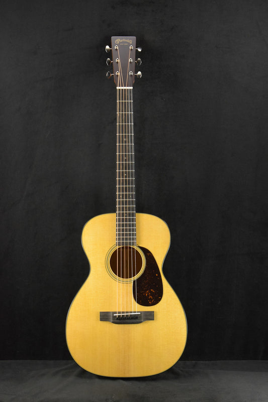 Martin 0-18 Natural