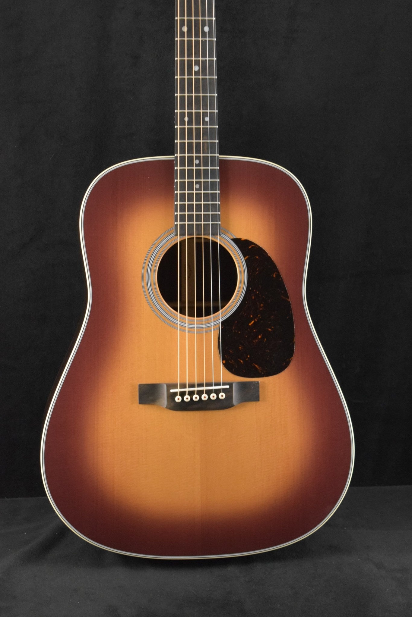 Martin D-28 Satin Amberburst – Fuller's Guitar