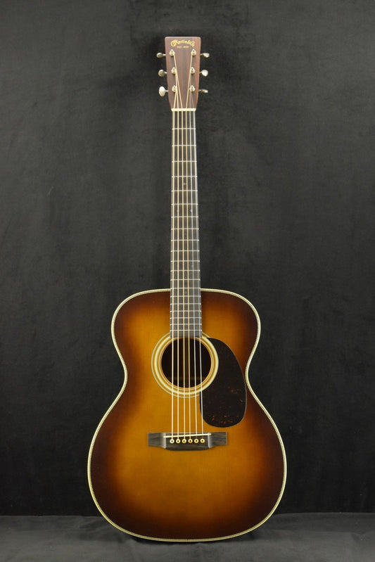 Martin Custom Shop 000-28 Authentic 1937 Stage 1 Aging Ambertone