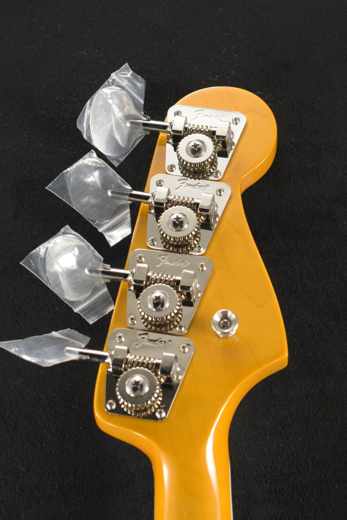 Fender American Vintage II 1966 Jazz Bass Left-Hand Olympic White Rosewood Fingerboard