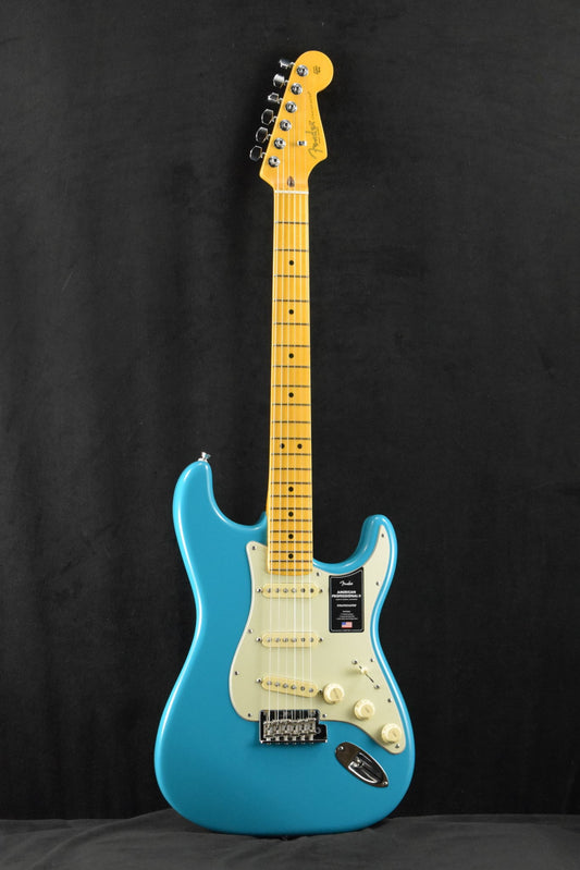 Fender American Professional II Stratocaster Maple Fretboard Miami Blue