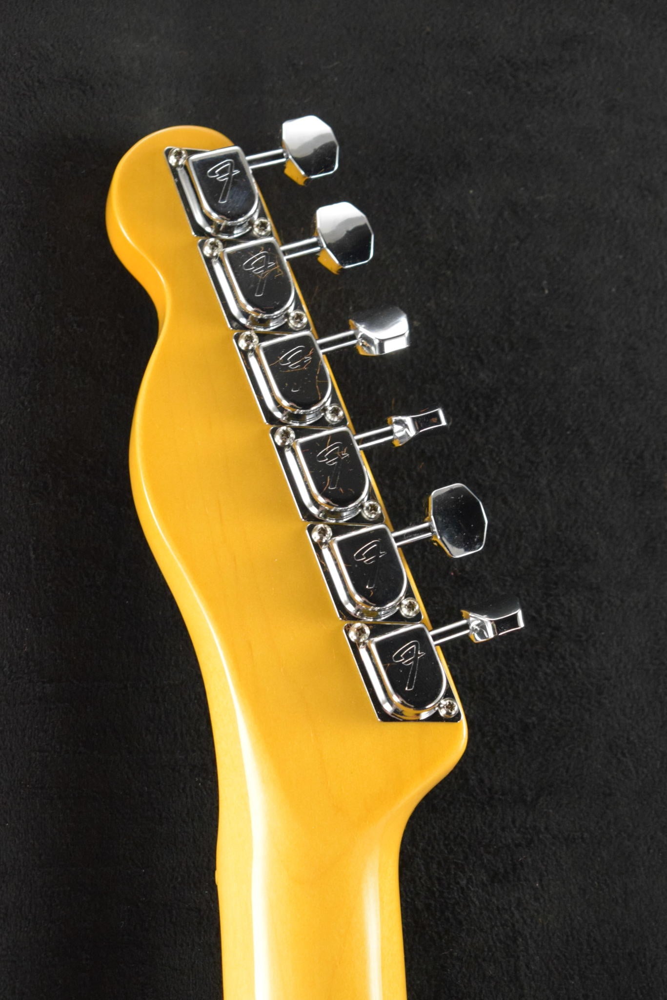 Fender American Vintage II 1977 Telecaster Custom Wine Maple Fingerboard