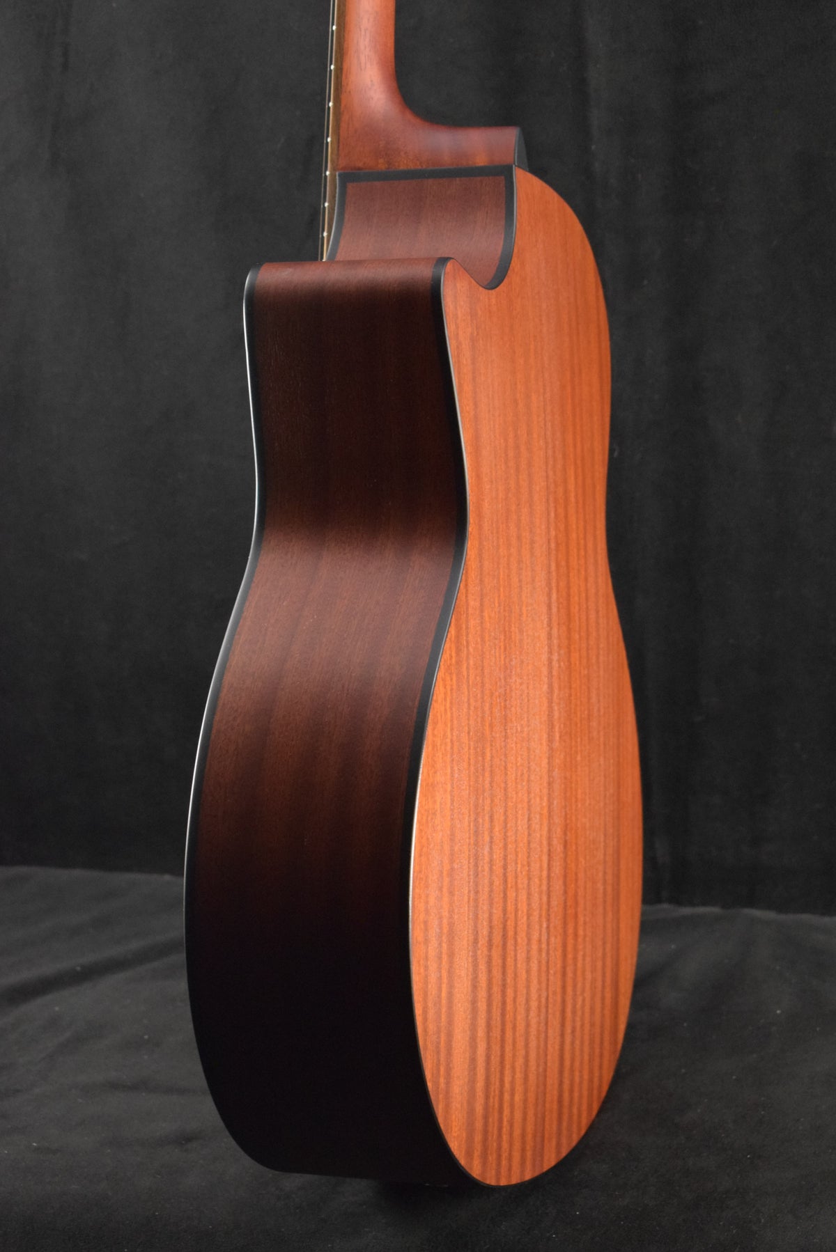 Eastman PCH1-GACE-CLA Acoustic Electric Grand Auditorium Classic Truetone Satin