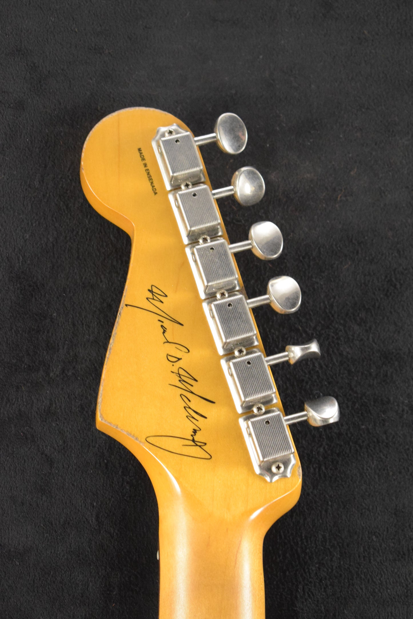 Fender Mike McCready Stratocaster 3-Color Sunburst Rosewood Fingerboard