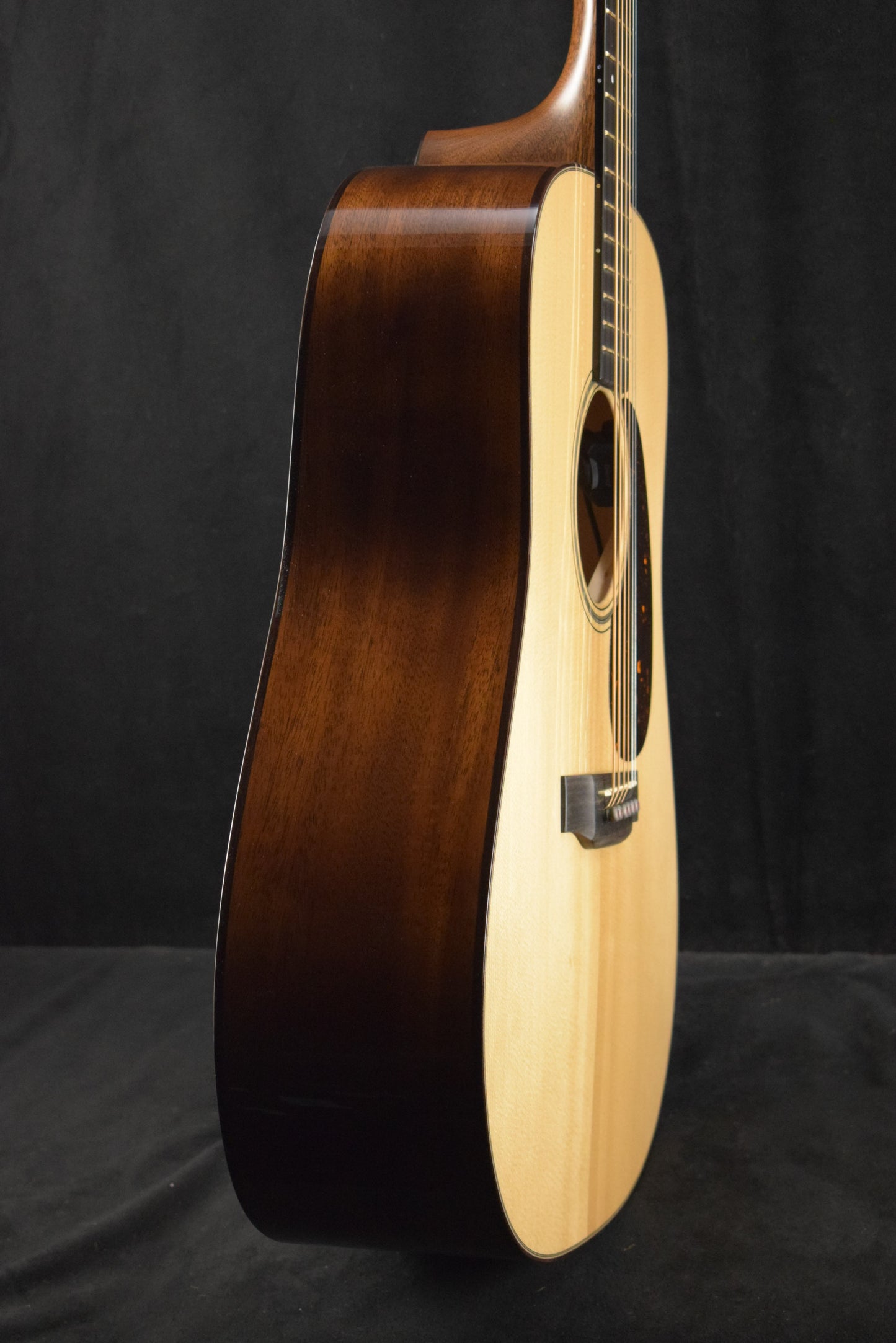 Martin D-18E Modern Deluxe Fishman Aura VT Blend VTS