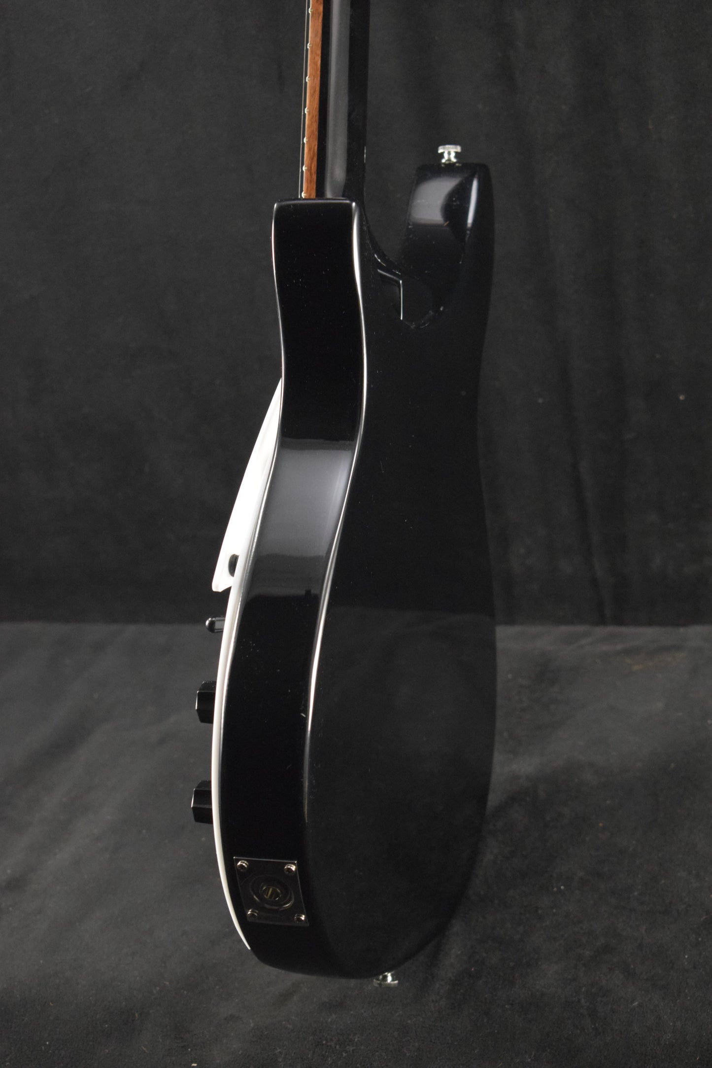 Rickenbacker 325C64 Jetglo