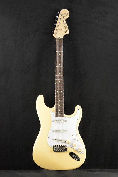 Fender Yngwie Malmsteen Stratocaster Vintage White Scalloped Rosewood Fingerboard