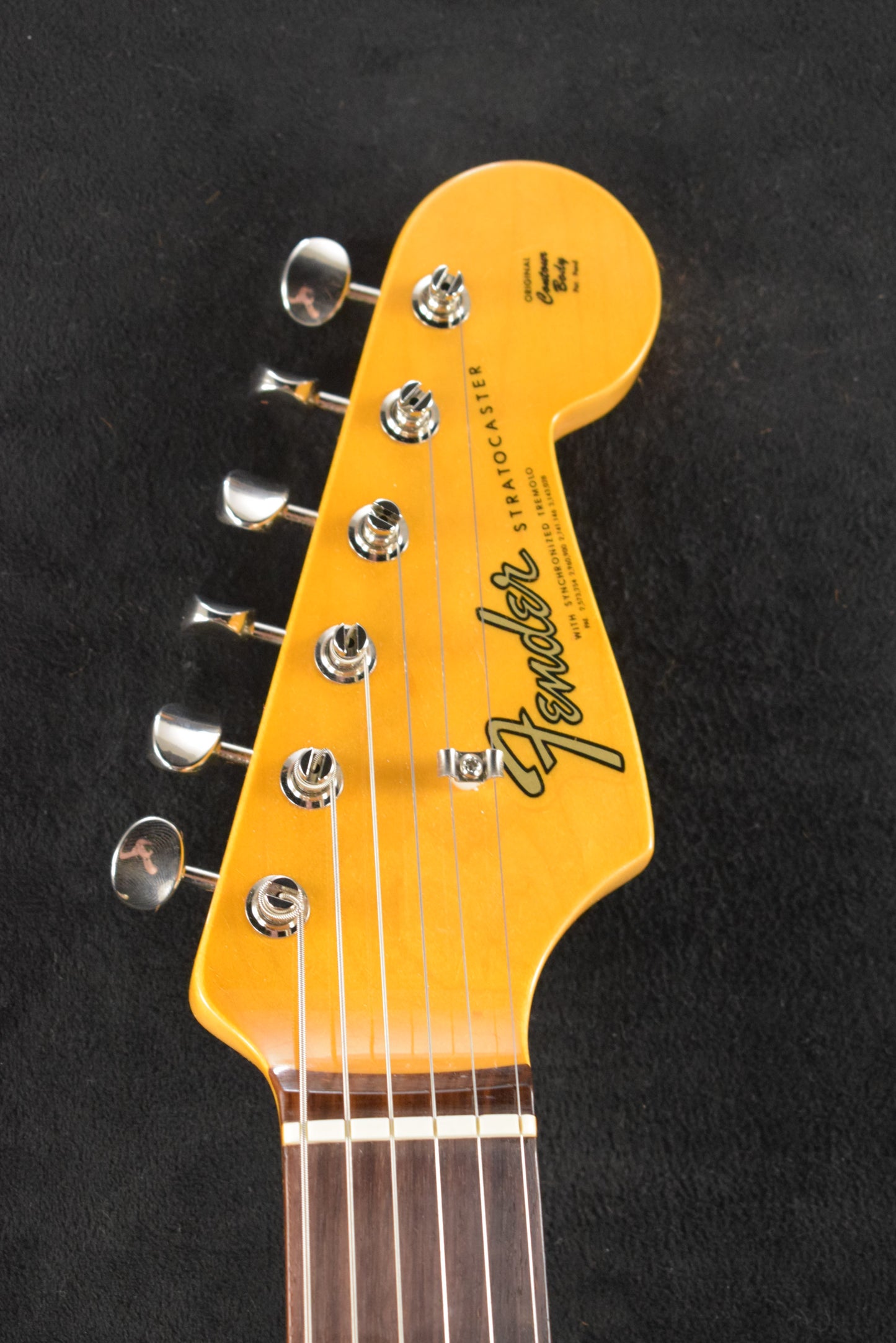Fender American Vintage II 1965 Stratocaster Shoreline Gold Round-Lam Rosewood Fingerboard