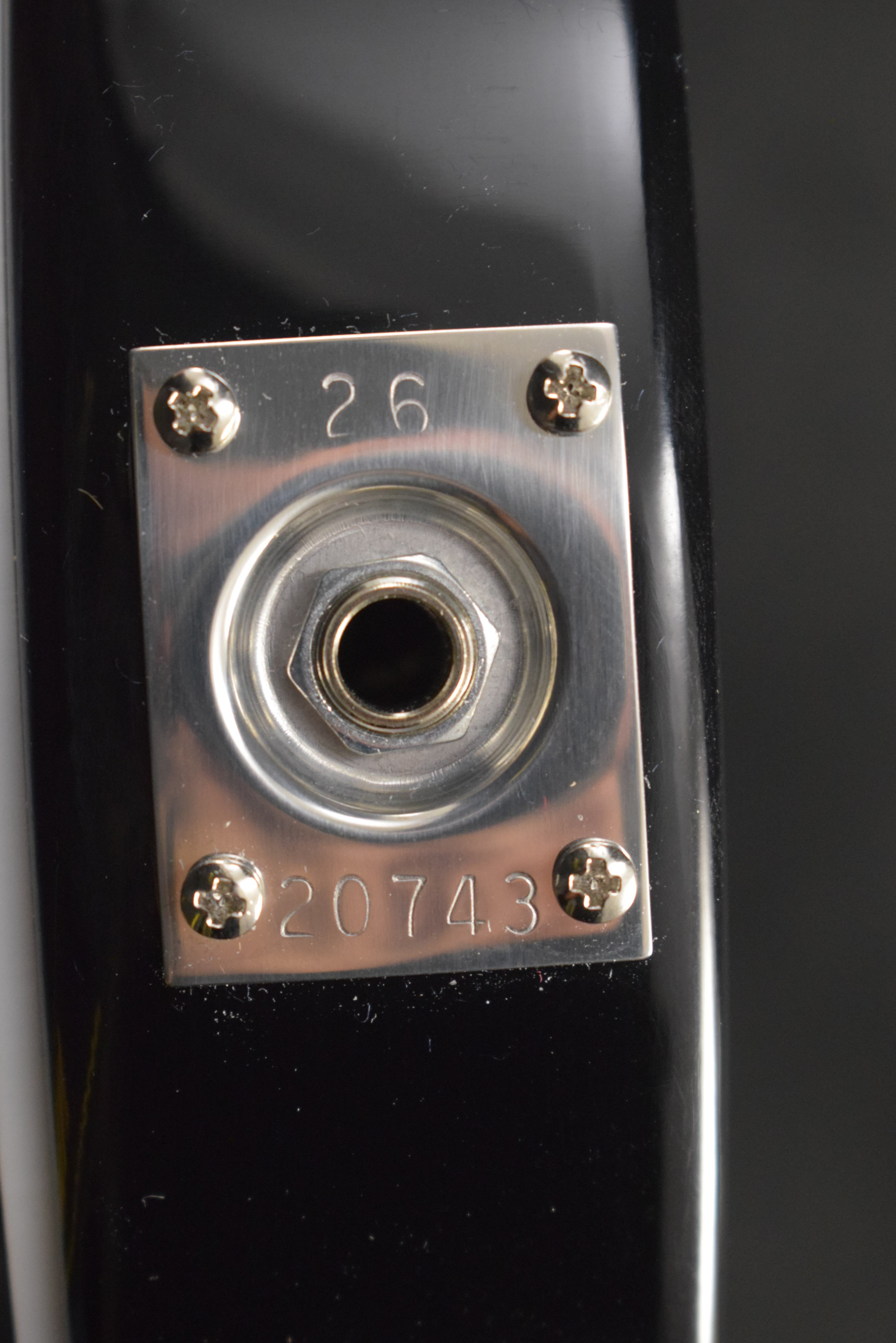 Rickenbacker 325C64 Jetglo – Fuller's Guitar