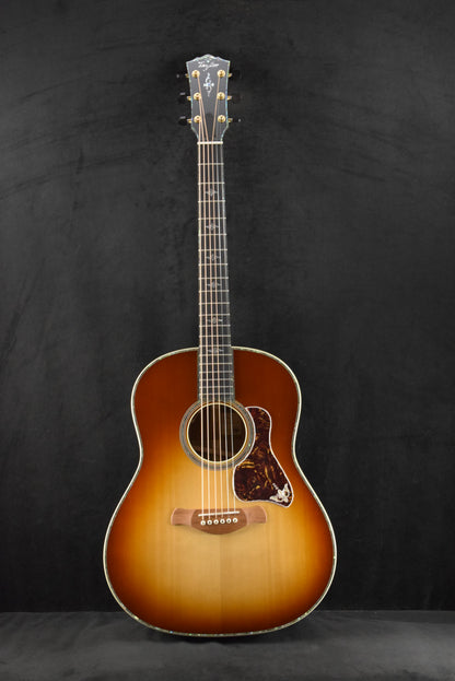 Taylor Gold Label 917e SB Honduran Rosewood Teardrop Sunburst Top