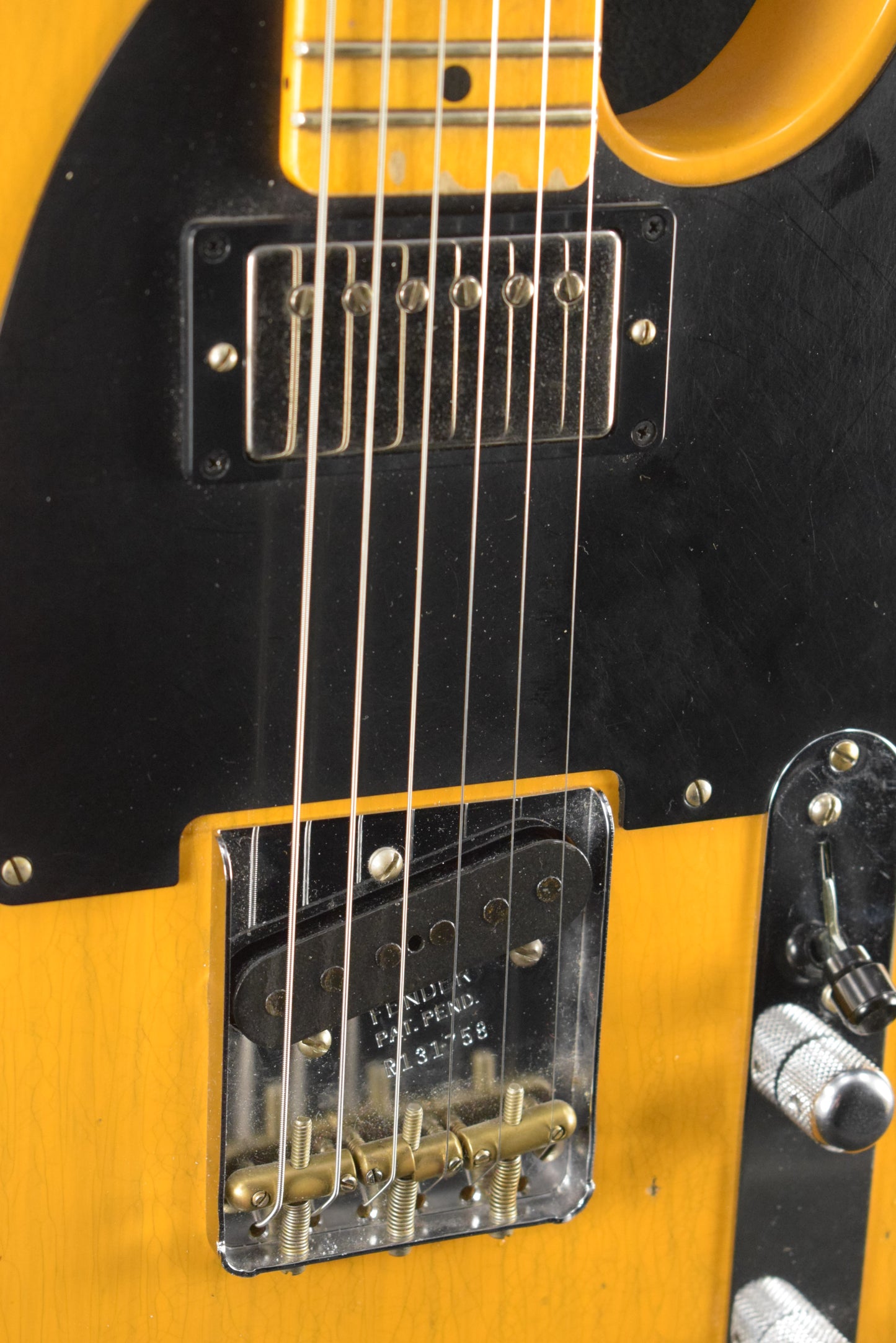 Fender Limited Edition HS Blackguard Tele Heavy Relic - Aged Butterscotch Blonde
